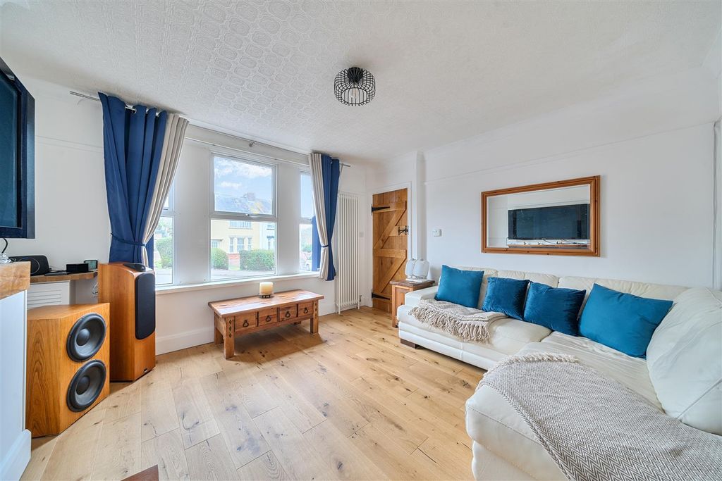 Property photo 3 of 25 1424565-8-69B40F07Bd3A0.Jpg