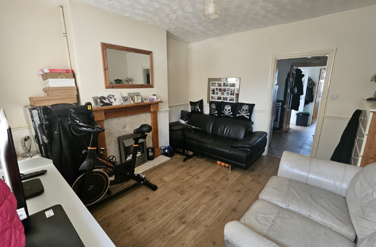 Property photo 2 of 7
