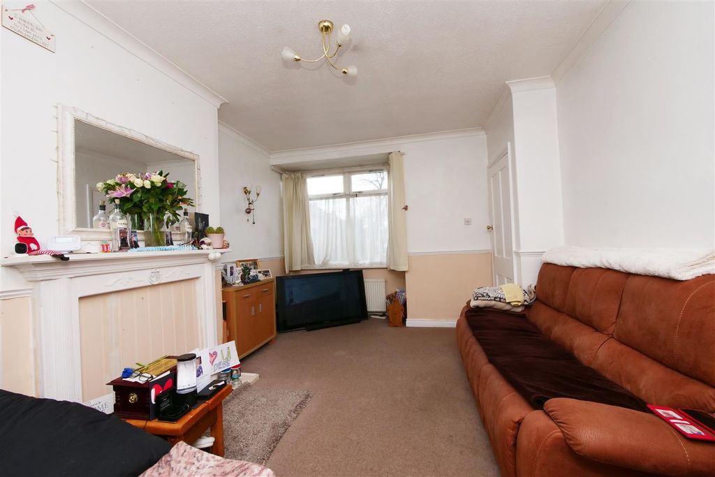 Property photo 3 of 12 Pnmb1155.Jpg