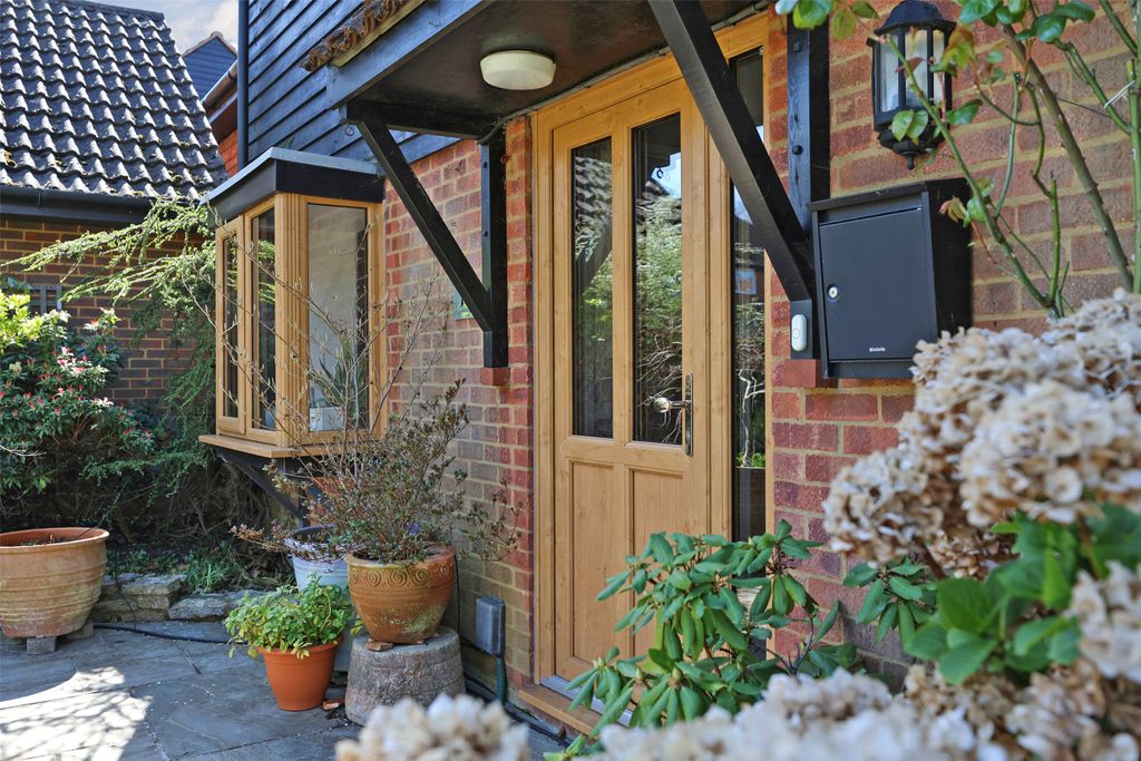 Property photo 2 of 18 Picture No. 02