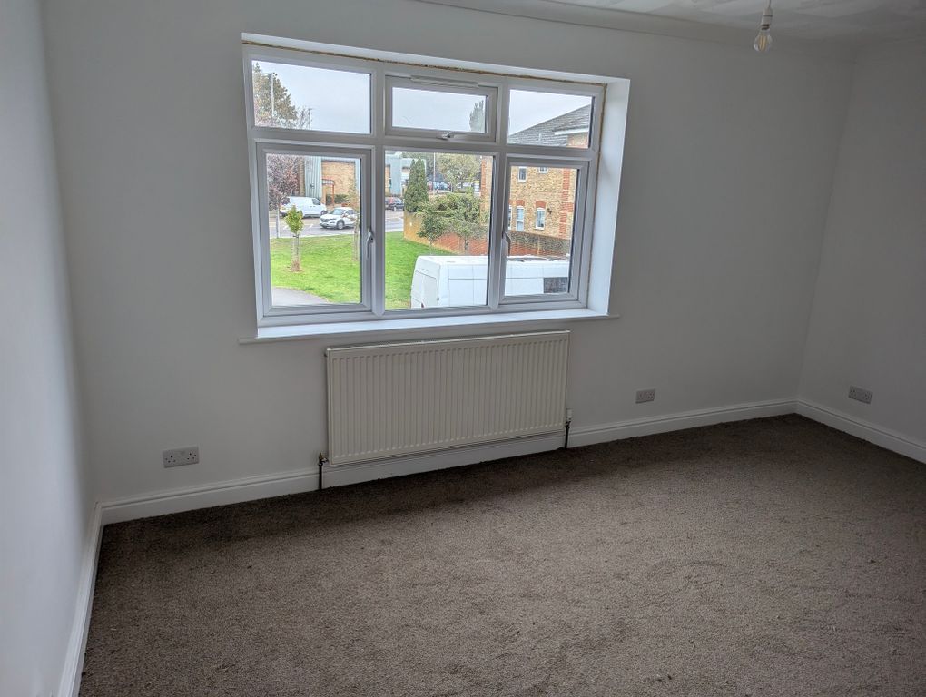 Property photo 3 of 7 Bedroom 1