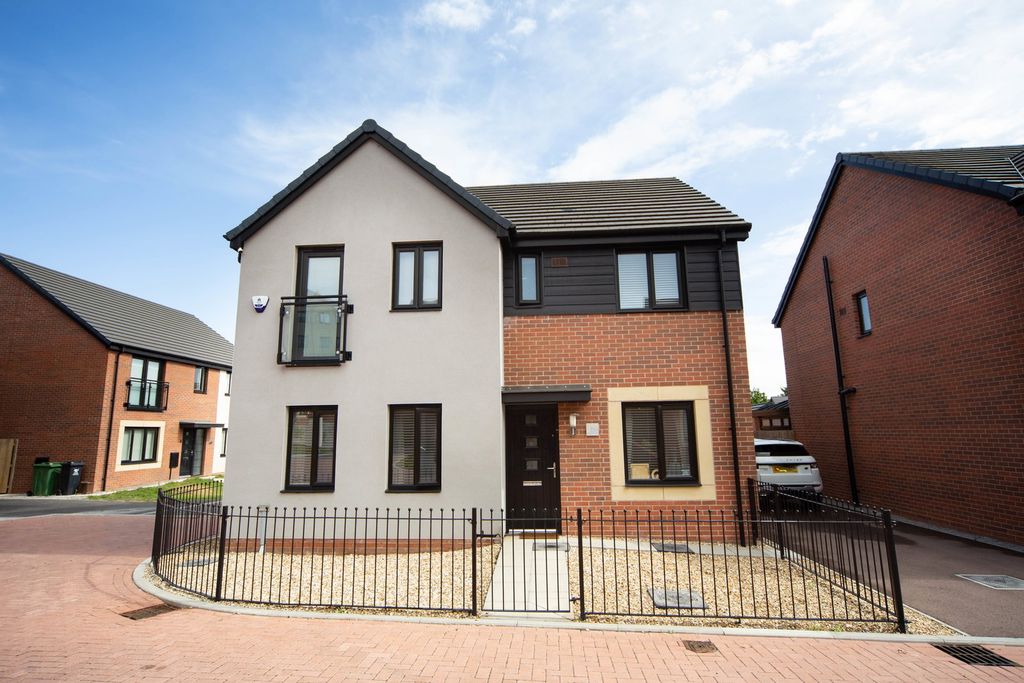 Property photo 1 of 30