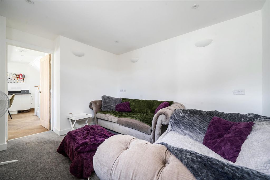 Property photo 3 of 21 1467693-5-6A26Fc4Ab2Ec2.Jpg