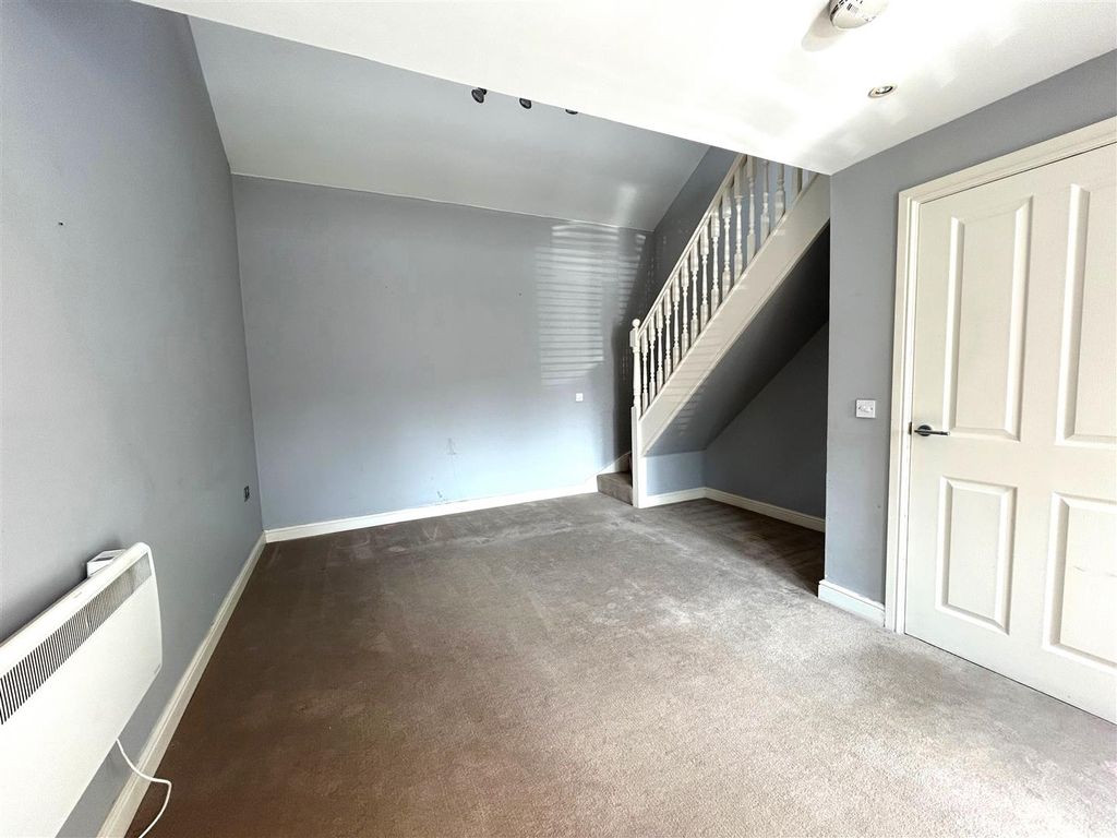 Property photo 3 of 9 3.Jpg