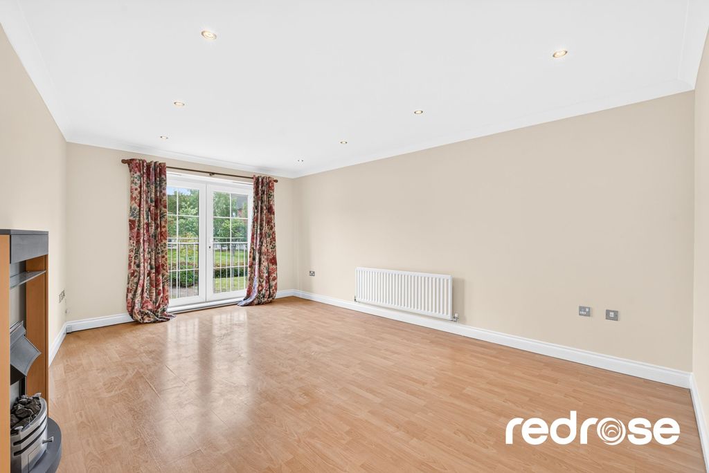 Property photo 2 of 13 Web_21 Perthshire Grove-08-2500Px