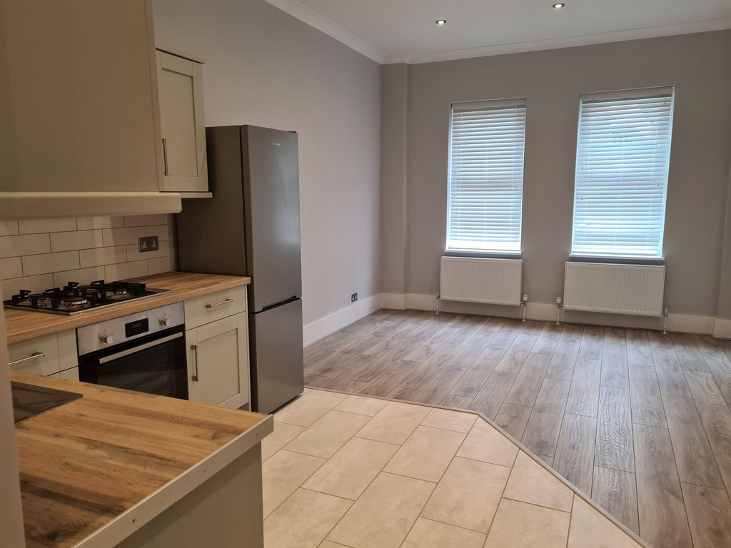 Property photo 2 of 8 Front