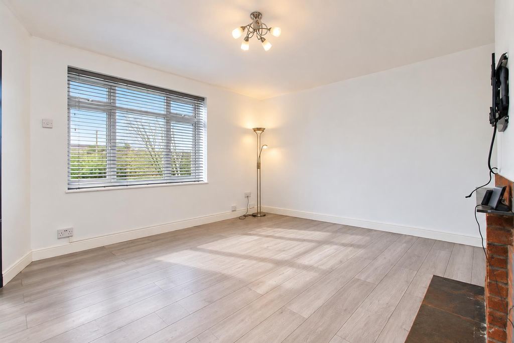 Property photo 2 of 10 Aa461715-E0Fc-48ee-A118-12916De9F1B5.Png