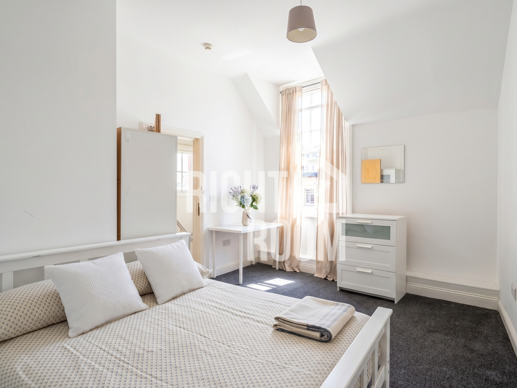 Additional image 12 of 6 bed flat to rent6 Bed Flat, Edinburgh Road, Portsmouth PO1