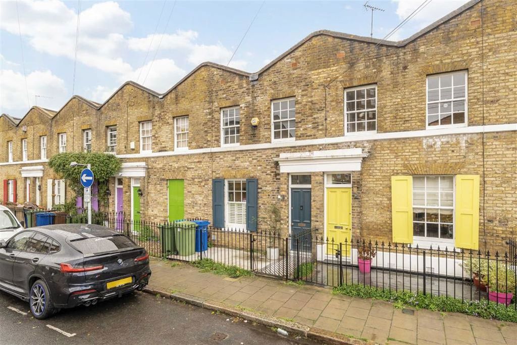 Property photo 1 of 9