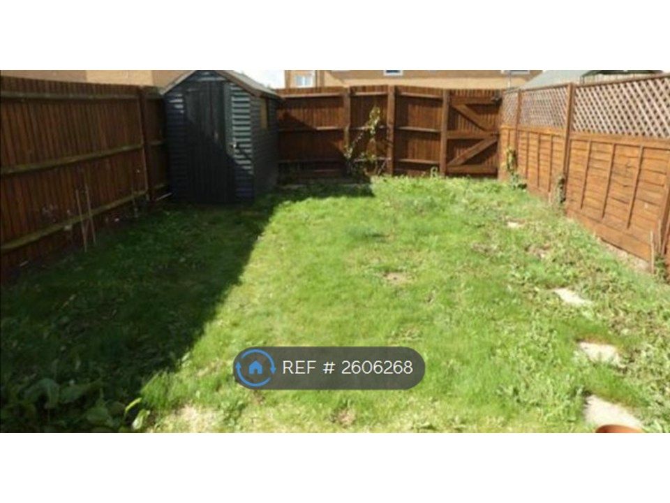 Property photo 2 of 11 Private Garden