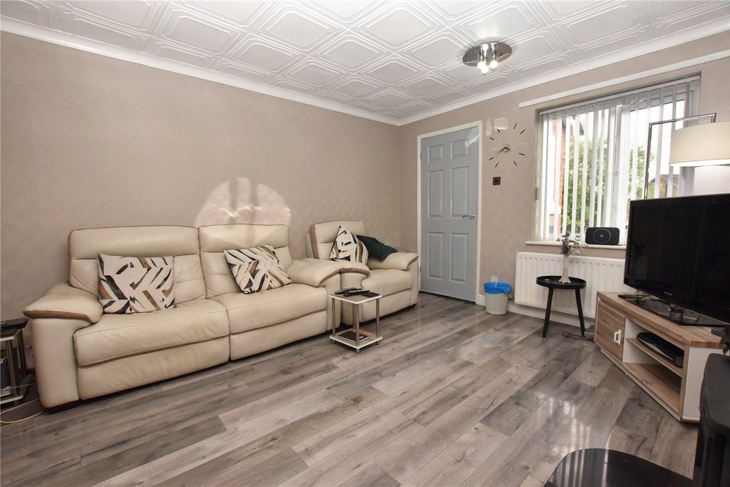 Property photo 3 of 21 Picture No. 25
