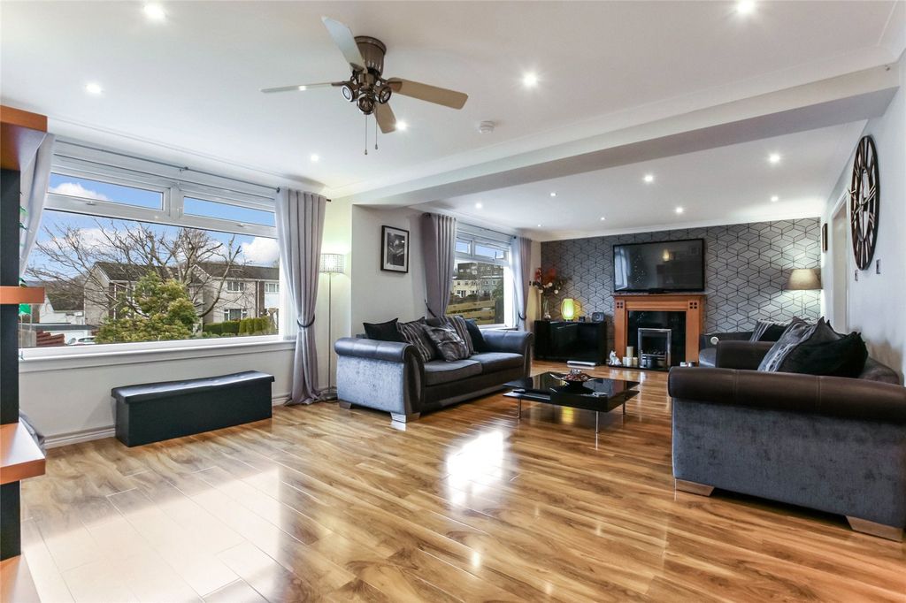 Property photo 3 of 23 Picture No. 06