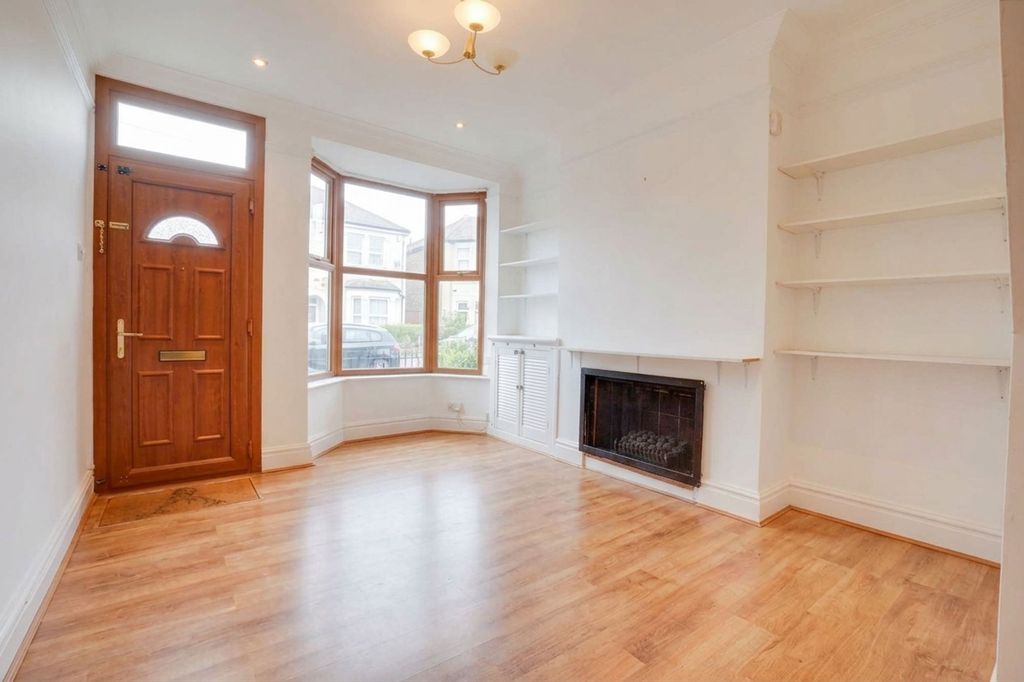 Property photo 2 of 15