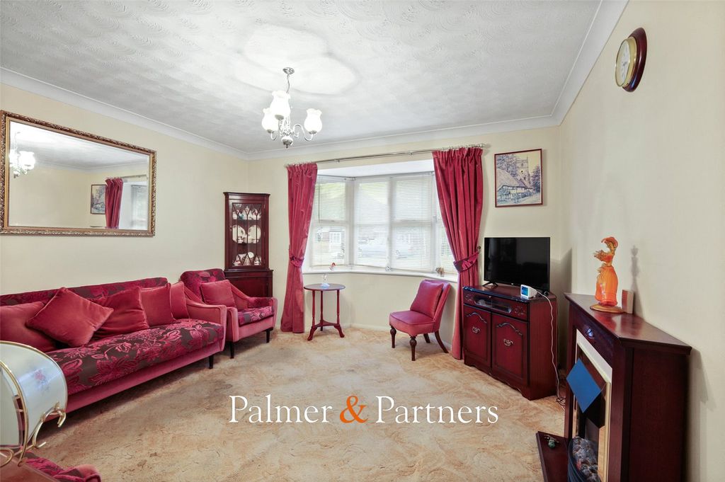 Property photo 2 of 15 Picture No. 04