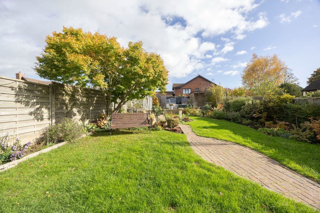 Property photo 3 of 17