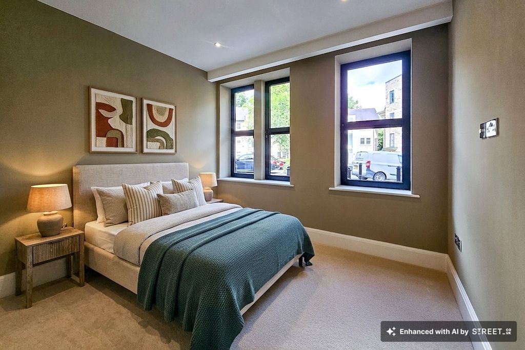 Property photo 3 of 25