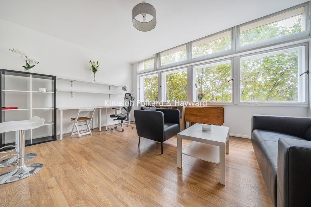 Property photo 1 of 21 F6087296-Febc-4F3A-9