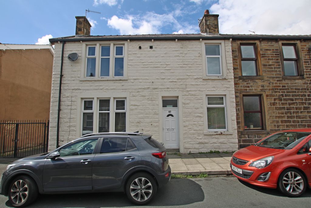 Property photo 1 of 8 1