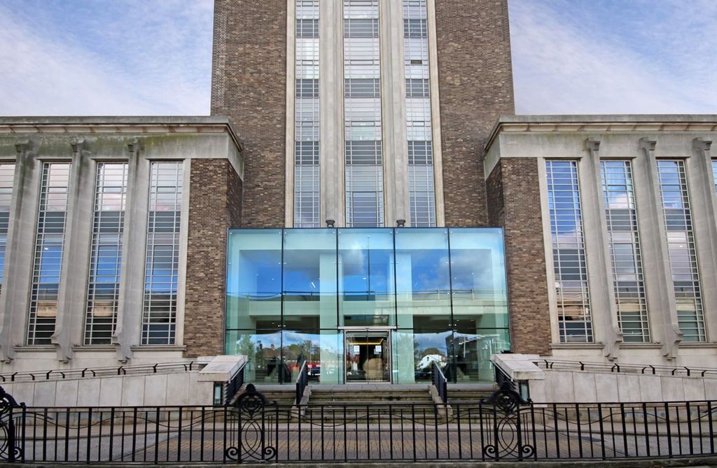 Property photo 1 of 12