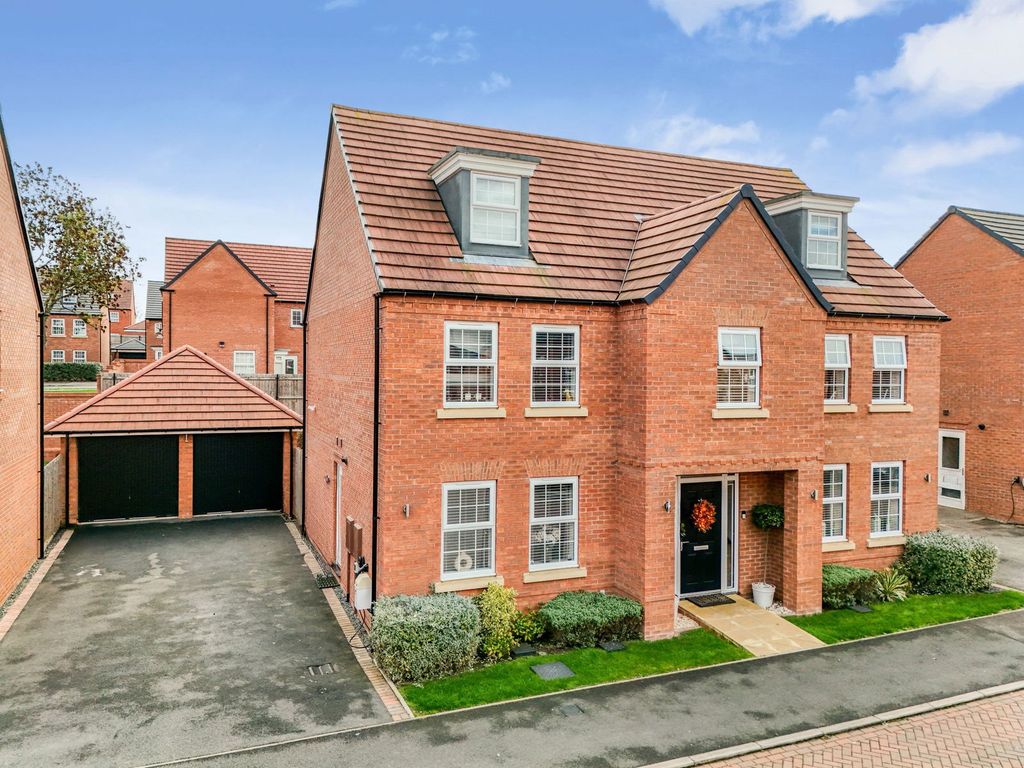 Property photo 2 of 33