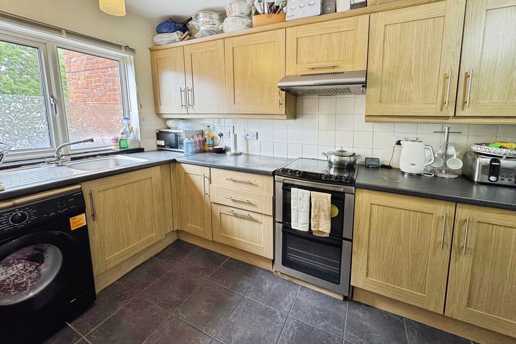 Property photo 2 of 11 Pbox-Img.Jpg