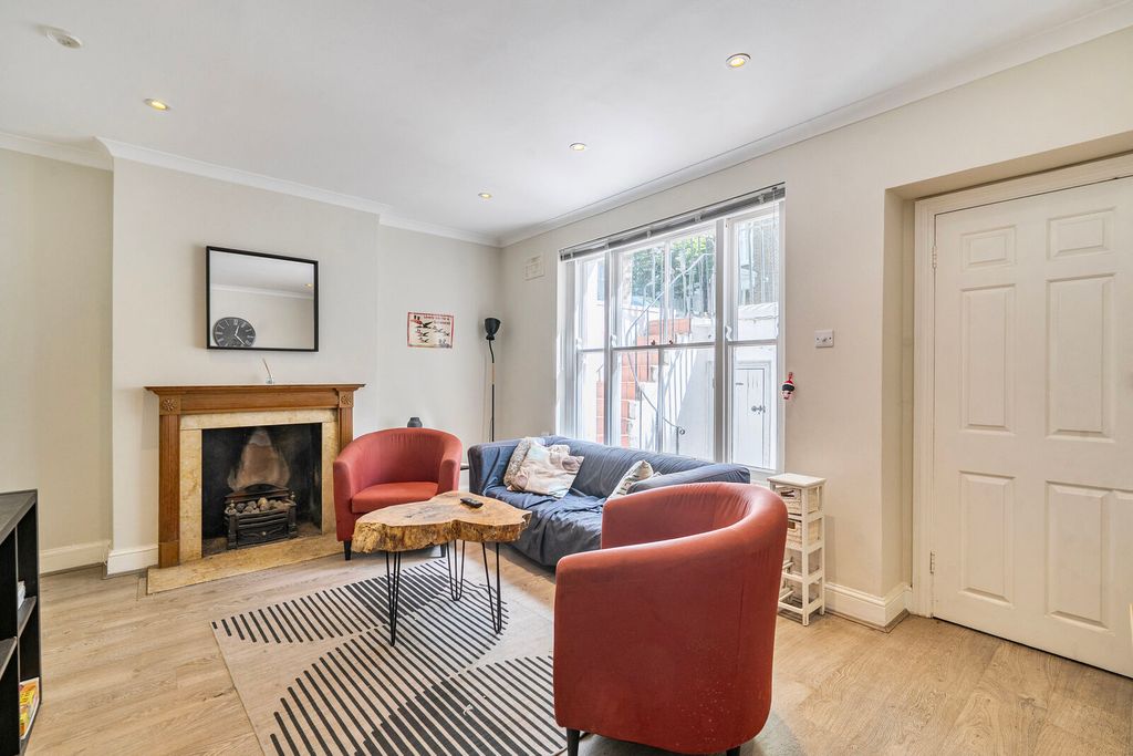 Property photo 1 of 19