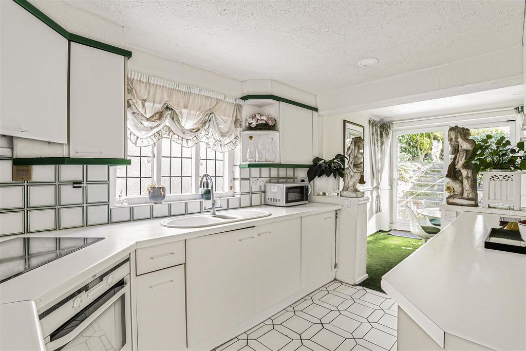 Additional image 6 of 3 bed terraced house for salePearson Road, Sonning RG4