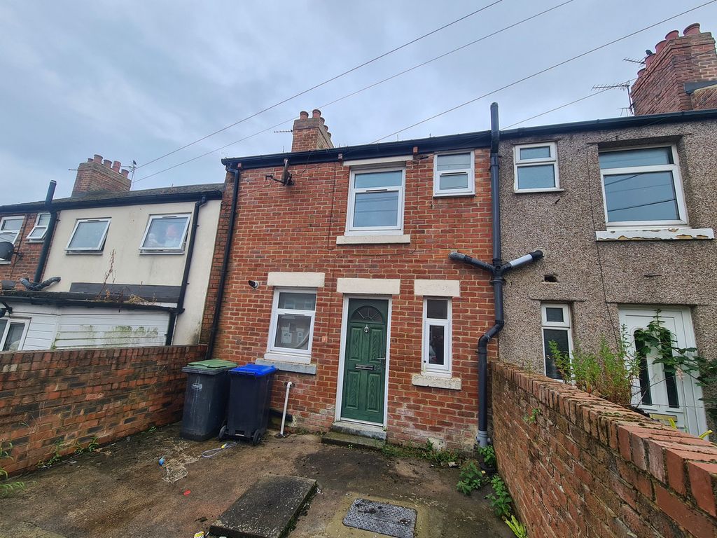 Property photo 1 of 2
