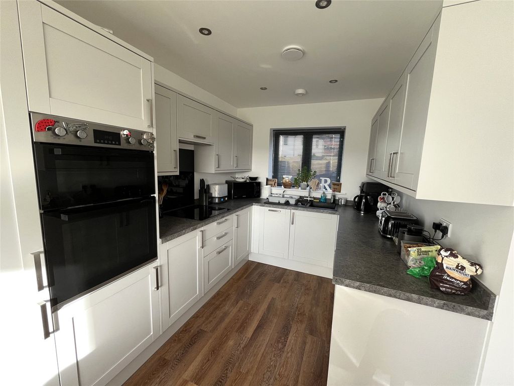 Property photo 3 of 18 3 - Picture No. 25