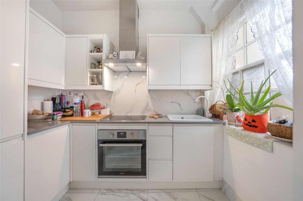 Property photo 3 of 12 Picture No. 04