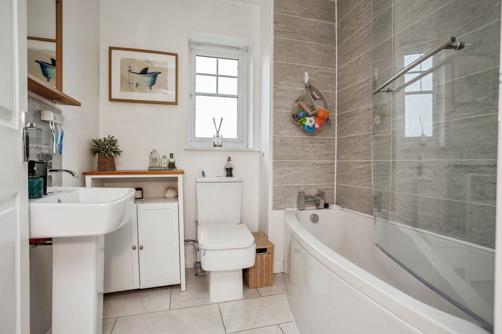 Property photo 3 of 18 Pbox-Img.Jpg