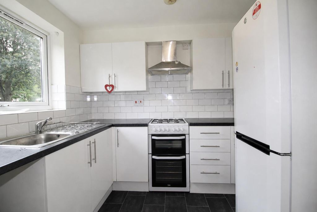 Property photo 2 of 10 82Bb249D-6F08-4F74-8A23-933A9454D1C4.Png