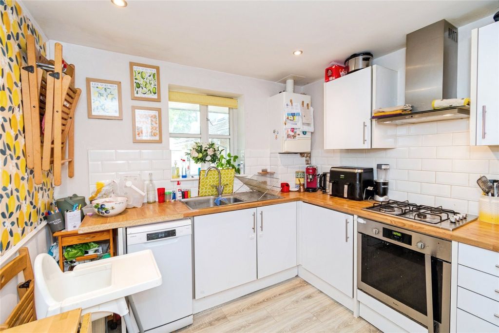 Property photo 3 of 13 Picture No. 12