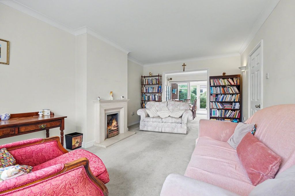 Property photo 3 of 19