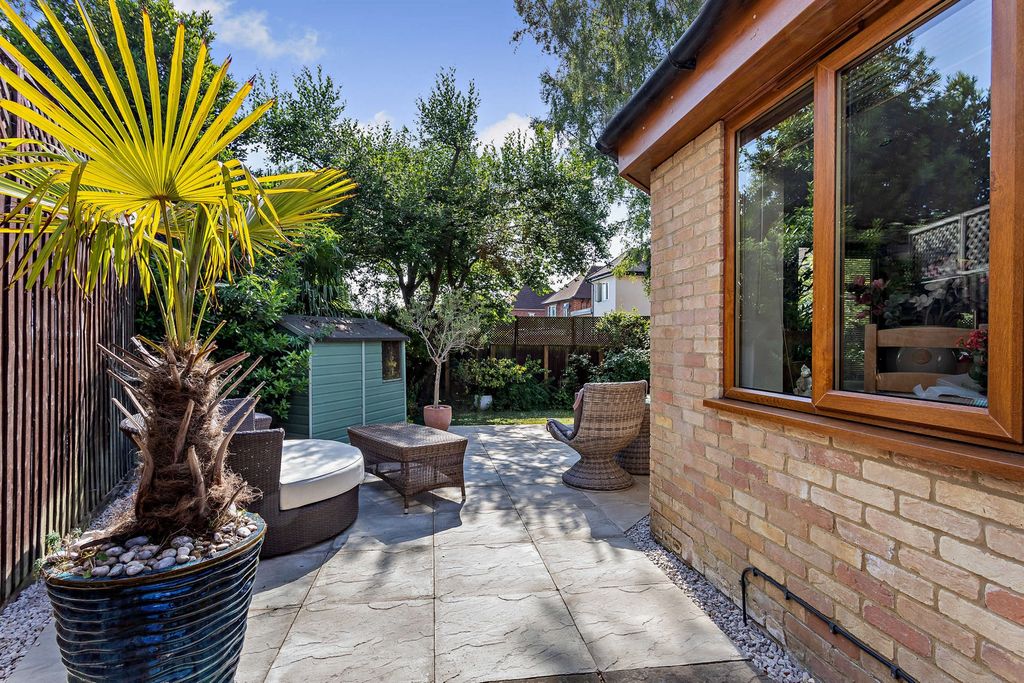 Property photo 3 of 17