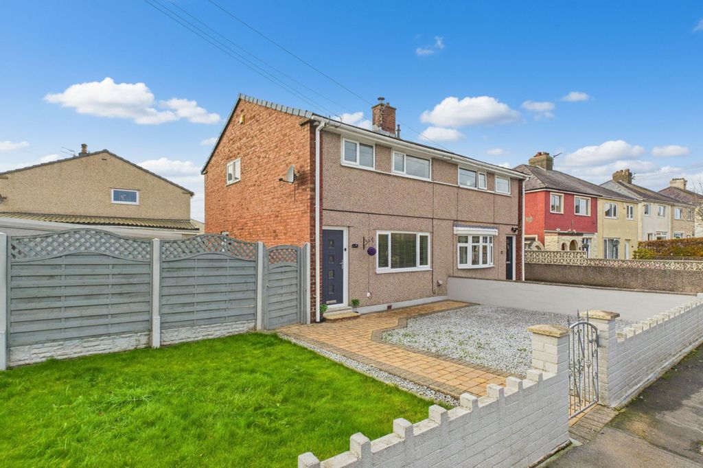 Property photo 1 of 21