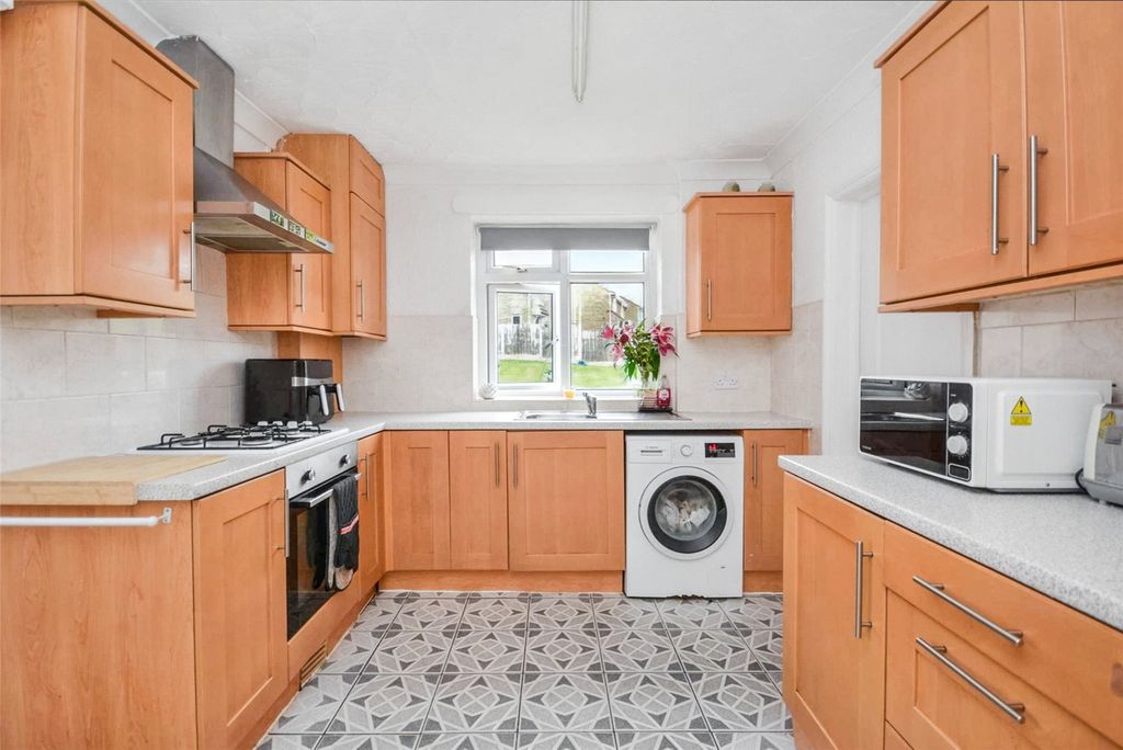 Property photo 2 of 13 Picture No. 23