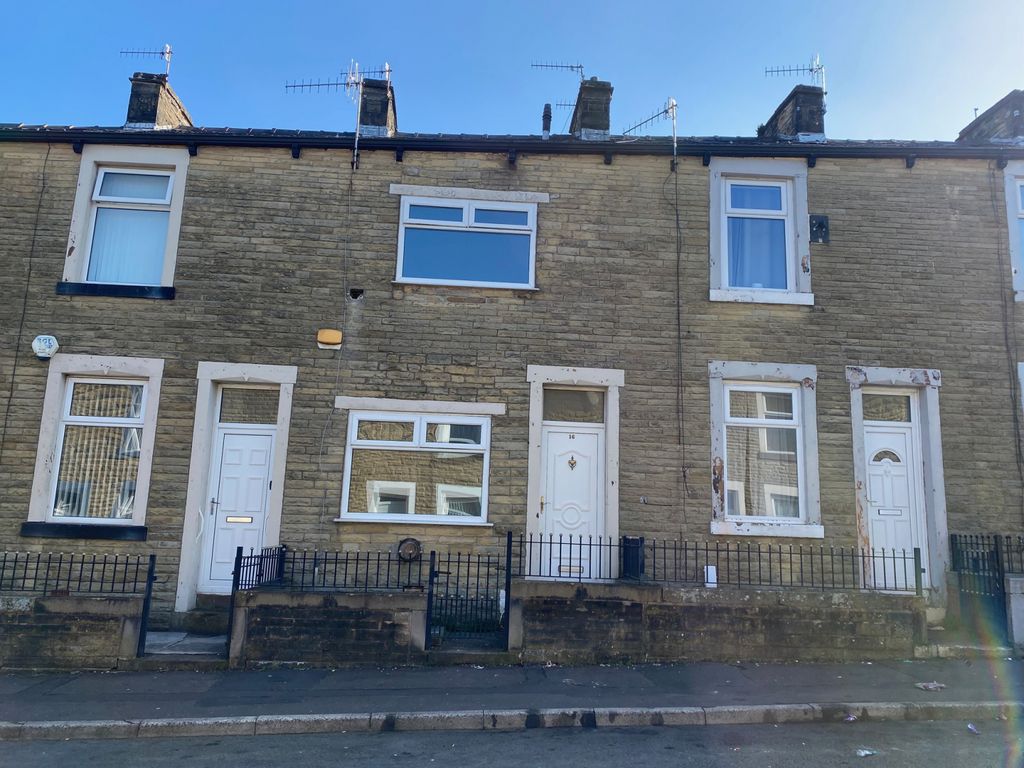Property photo 1 of 6