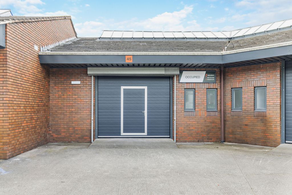 Property photo 2 of 12