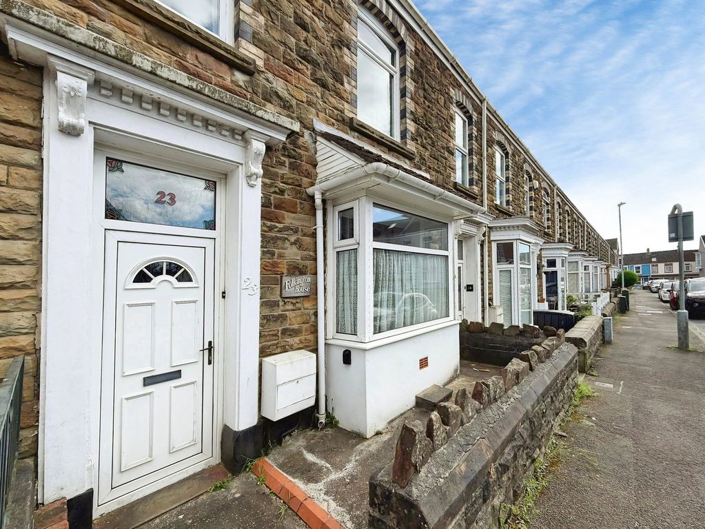 Property photo 2 of 30