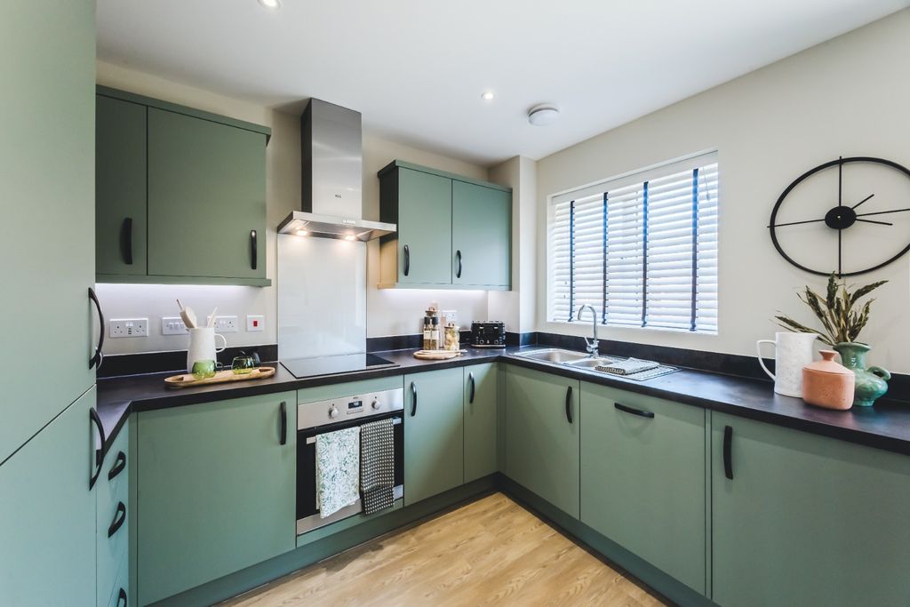 Property photo 2 of 10 5558282