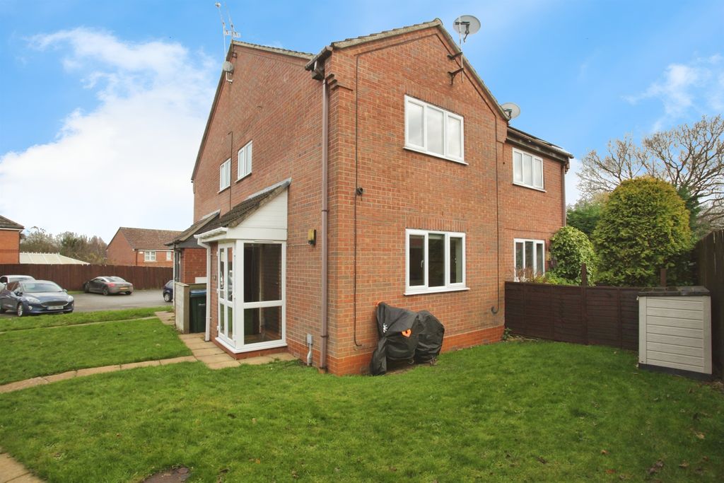 Property photo 2 of 9