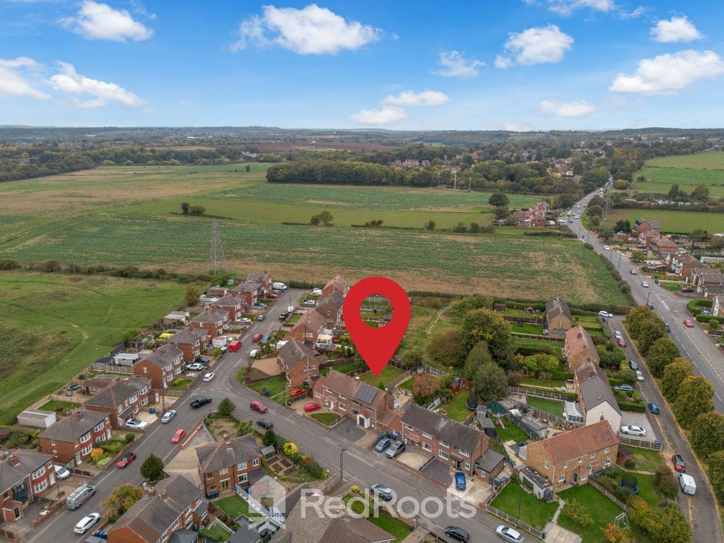 Property photo 3 of 38 4572894