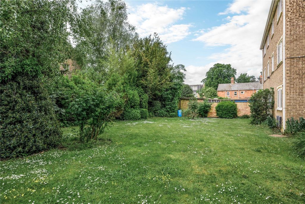 Property photo 2 of 10 Picture No. 08