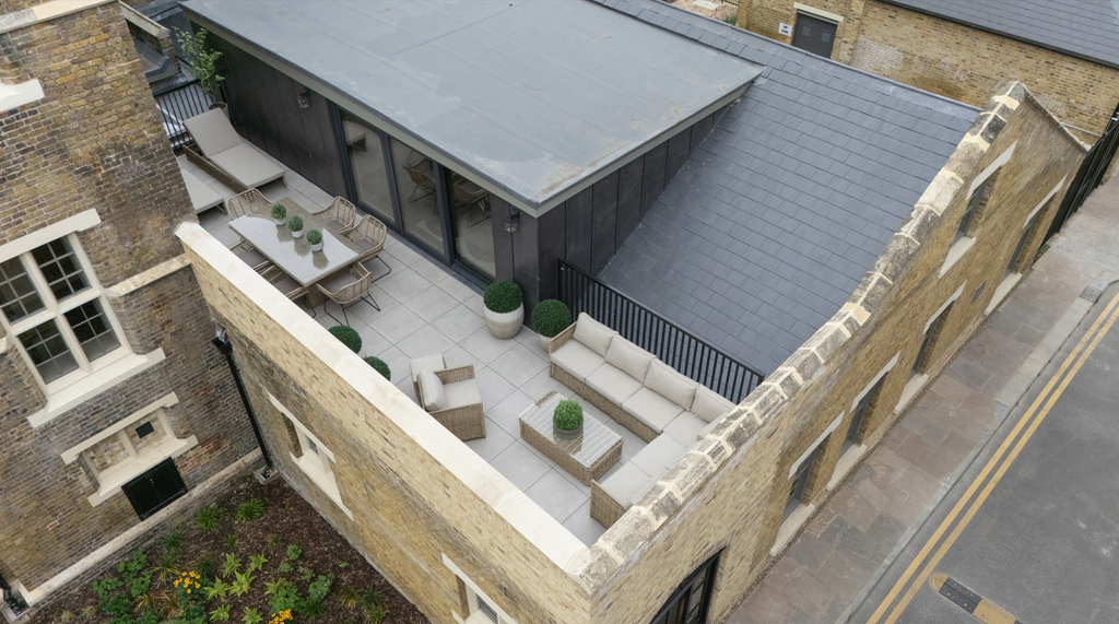 Property photo 1 of 17 Terrace