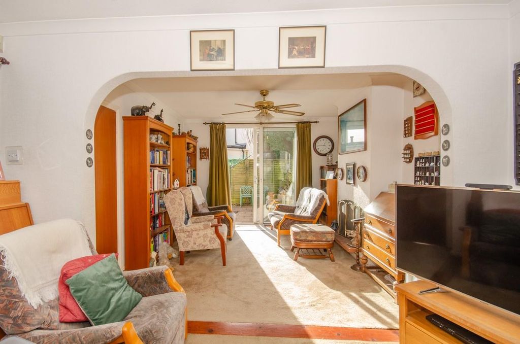 Property photo 3 of 21 Dining Room.Jpg