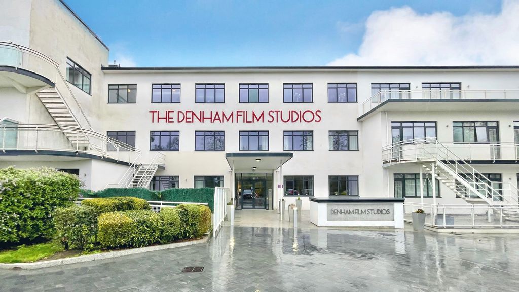 Property photo 1 of 37