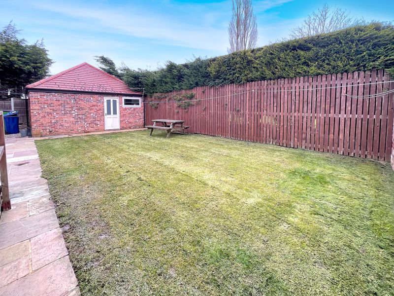 Property photo 3 of 8 Photo 9