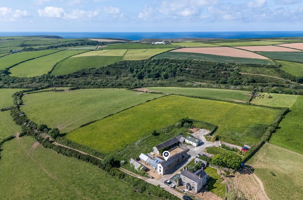 Property photo 1 of 59 1298221-8-682E0E9...