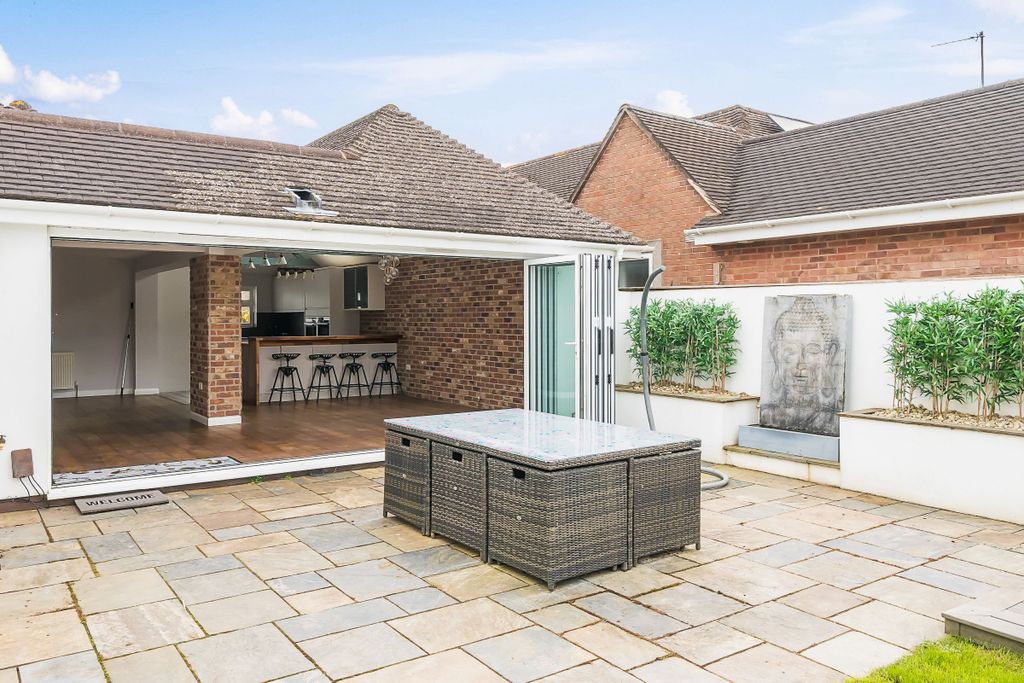 Property photo 2 of 22